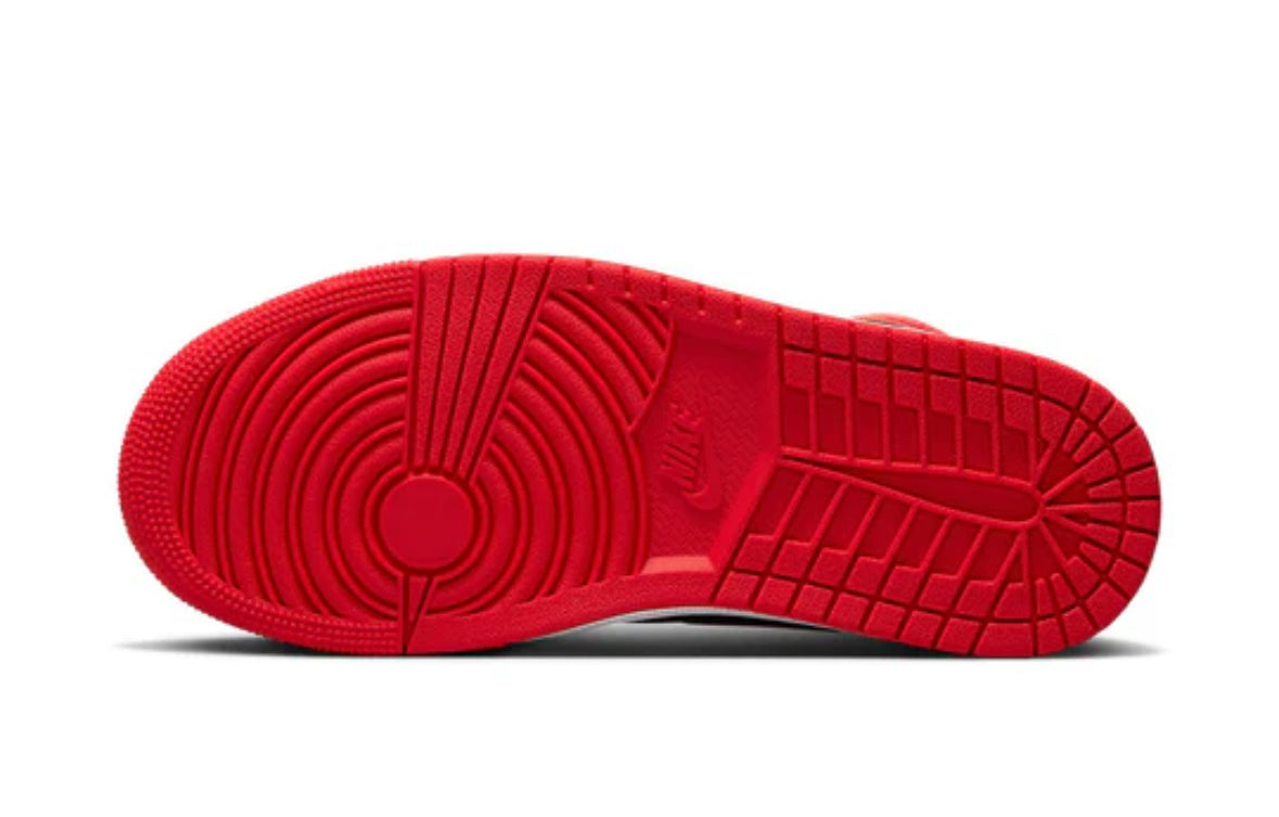 Air Jordan 1 Retro High OG 'Satin Bred'