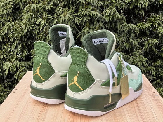 Air Jordan 4 ‘First Class’