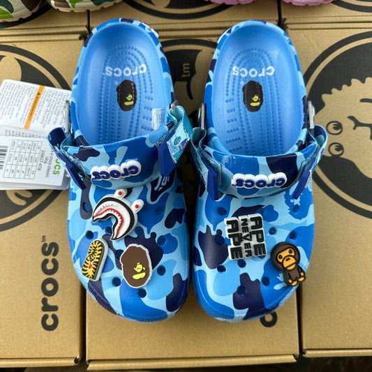 A BATHING APE®︎ × Crocs