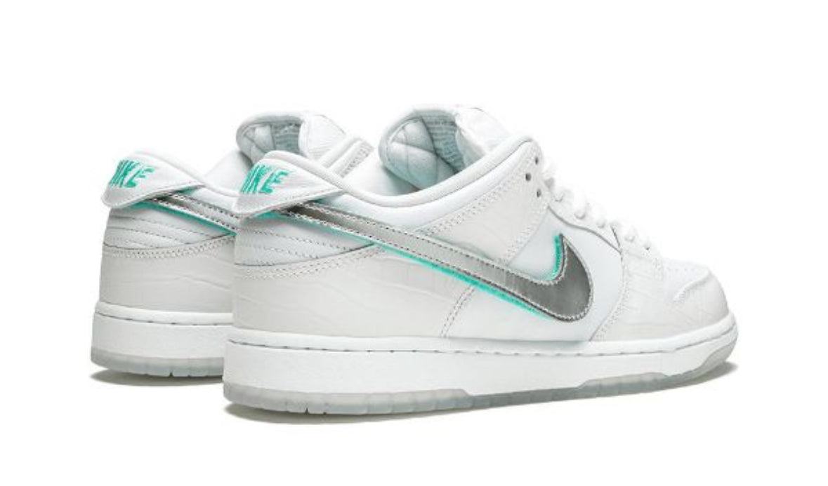 Dunk Low ‘Diamond’