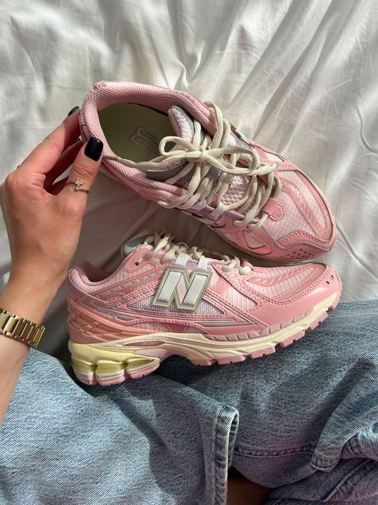 New Balance 1906