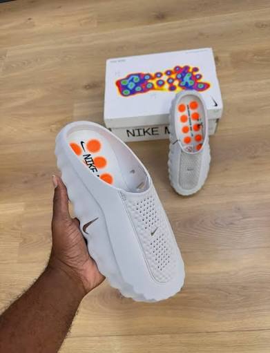 Nike Mind 001