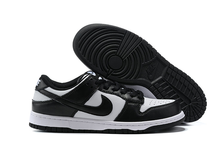 Dunk Low ‘Panda’