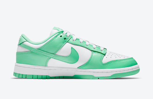 Dunk Low ‘Green Glow’