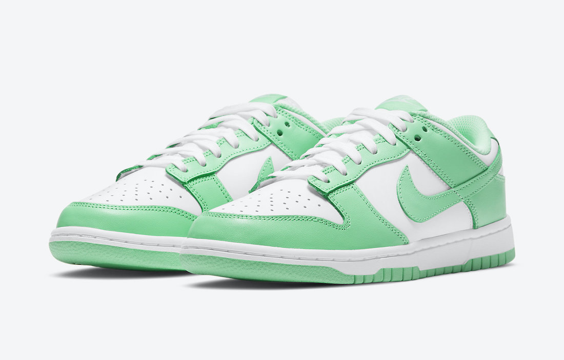 Dunk Low ‘Green Glow’