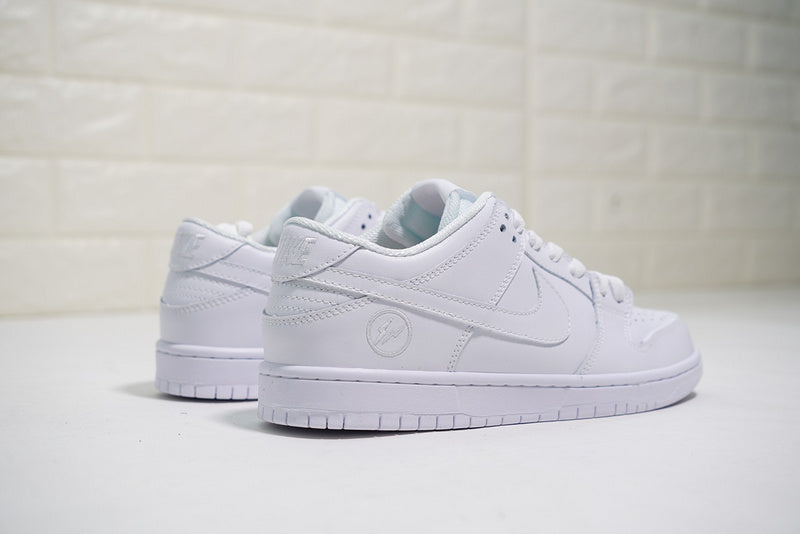 Dunk Low ‘Full White’