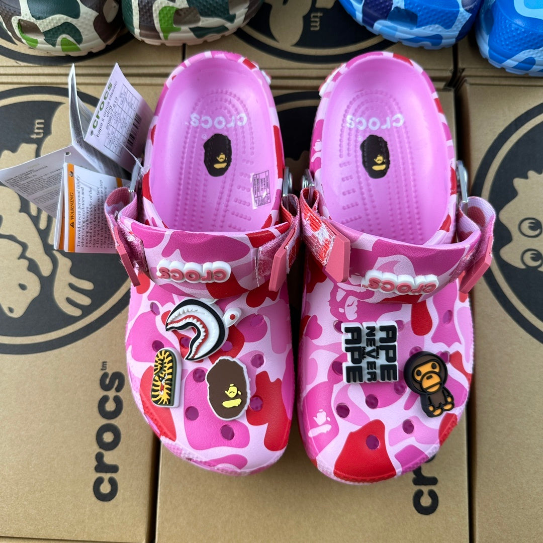 A BATHING APE®︎ × Crocs