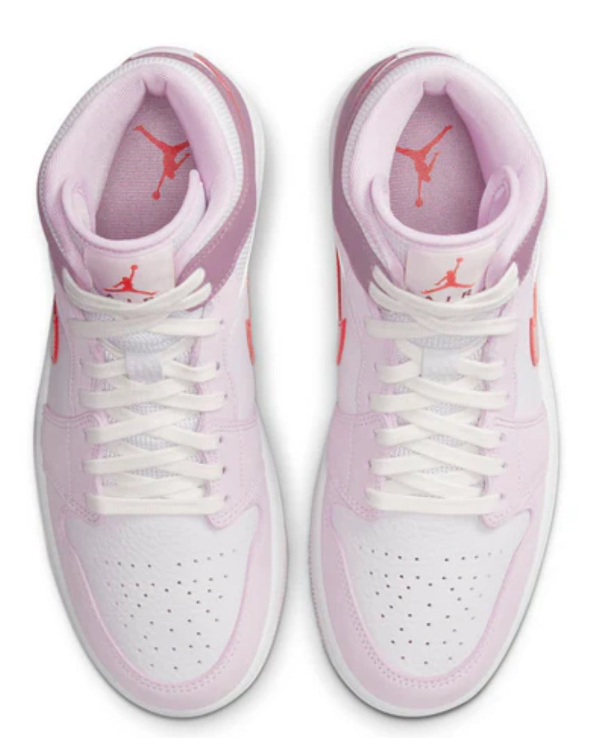 Air Jordan 1 Mid 'Valentine's Day'