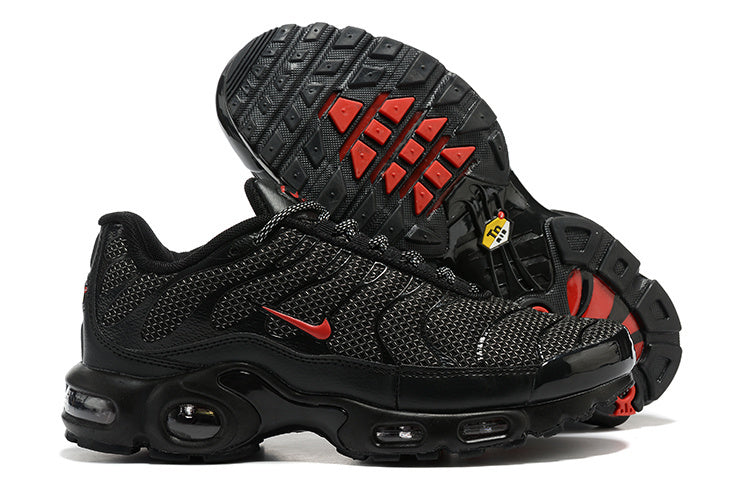 TN Air Max Plus ‘Bred Red’