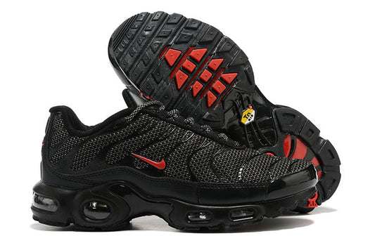 TN Air Max Plus ‘Bred Red’