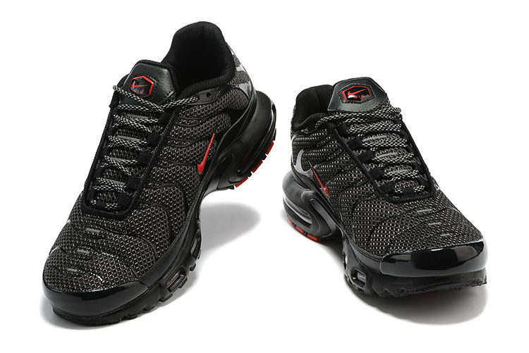 TN Air Max Plus ‘Bred Red’