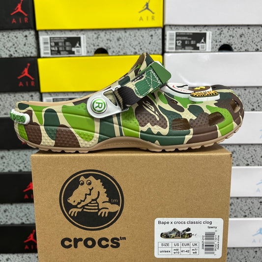 A BATHING APE®︎ × Crocs