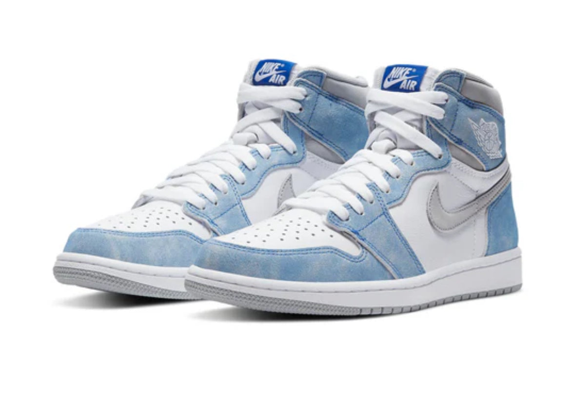 Air Jordan 1 Retro High OG 'Hyper Royal Light Smoke Grey'