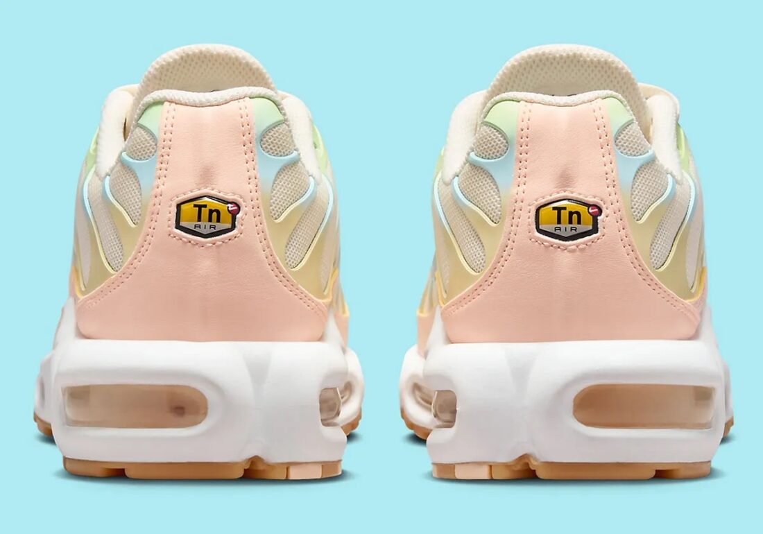 TN Air Max Plus ‘Crimson Tint’