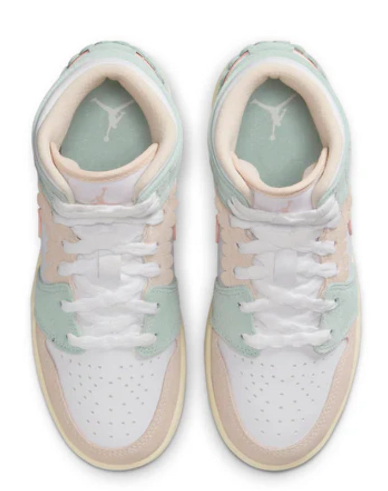 Air Jordan 1 MID ‘SE PINK OXFORD’
