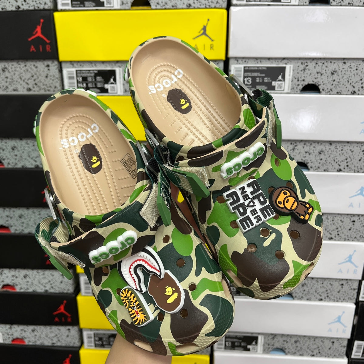 A BATHING APE®︎ × Crocs