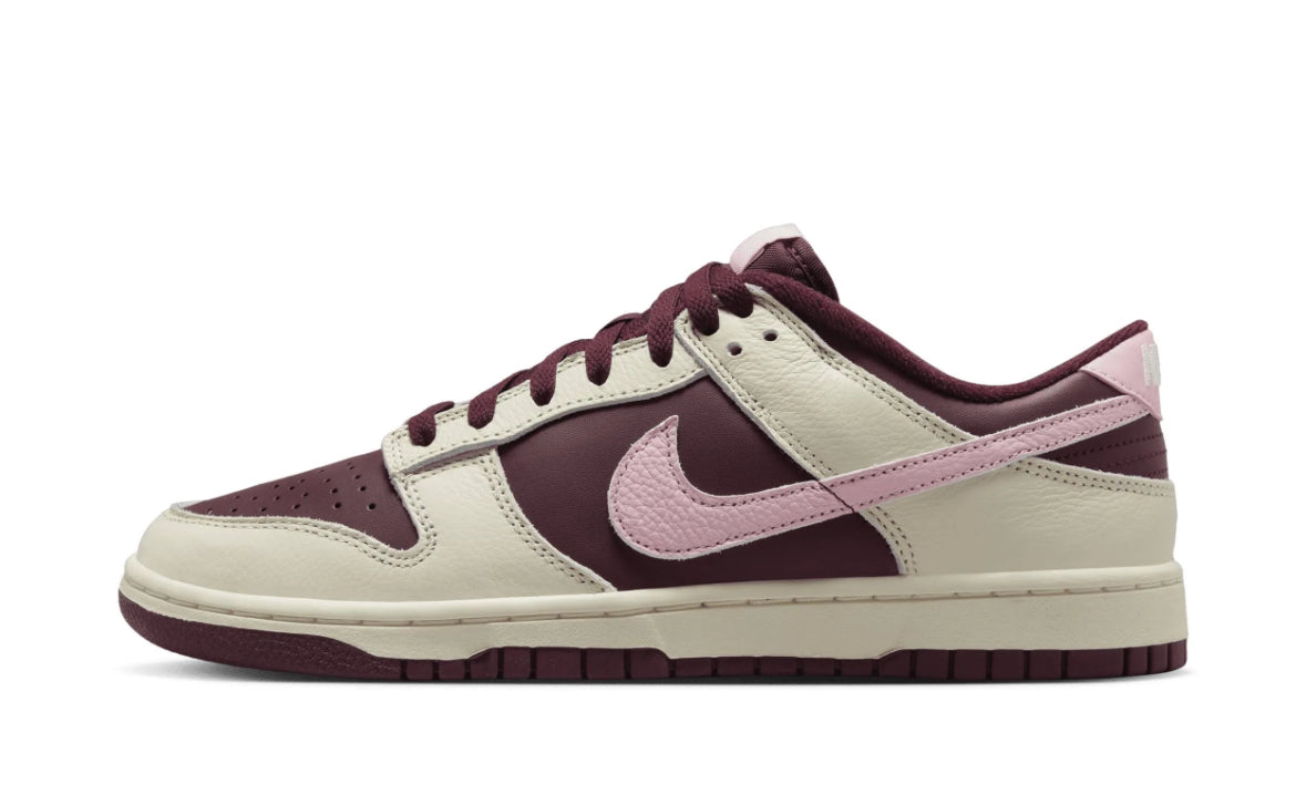 Dunk Low ´Night Maroon and Medium Soft Pink’