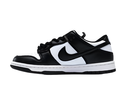 Dunk Low ‘Panda’