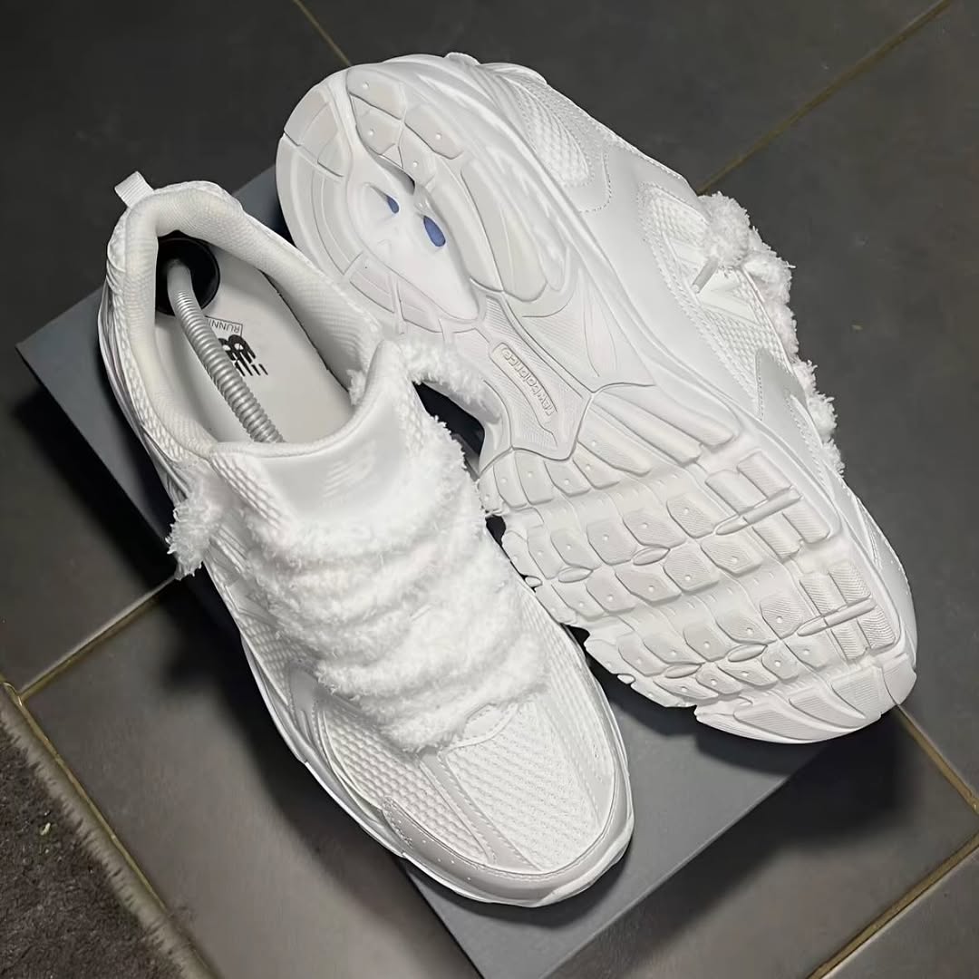 New Balance 550 Tripe White