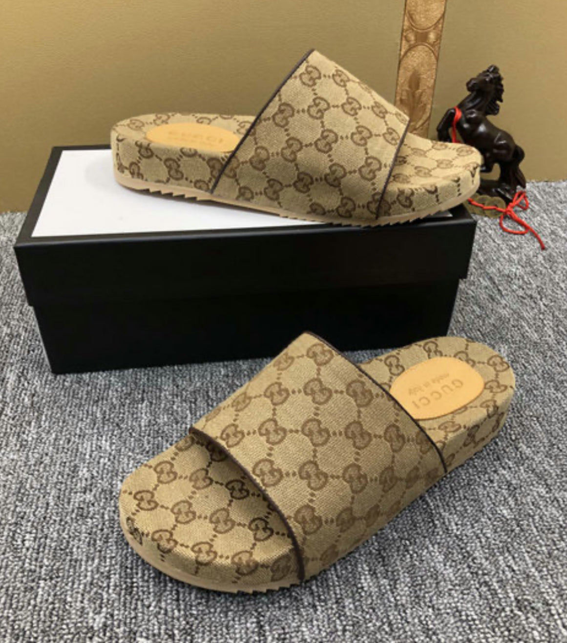 Sandales Gucci ‘B004’