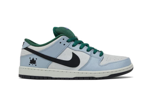 Dunk Low ‘Maple Leaf’