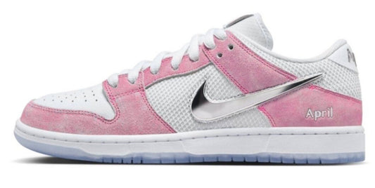 Dunk Low ‘April Skateboards x Nike SB Dunk Low "F&F" 🛹