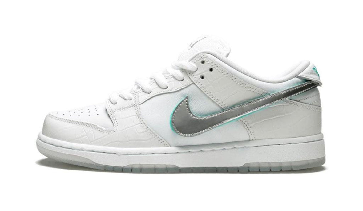 Dunk Low ‘Diamond’