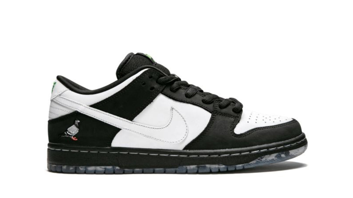 Dunk Low ‘Panda pigeon’