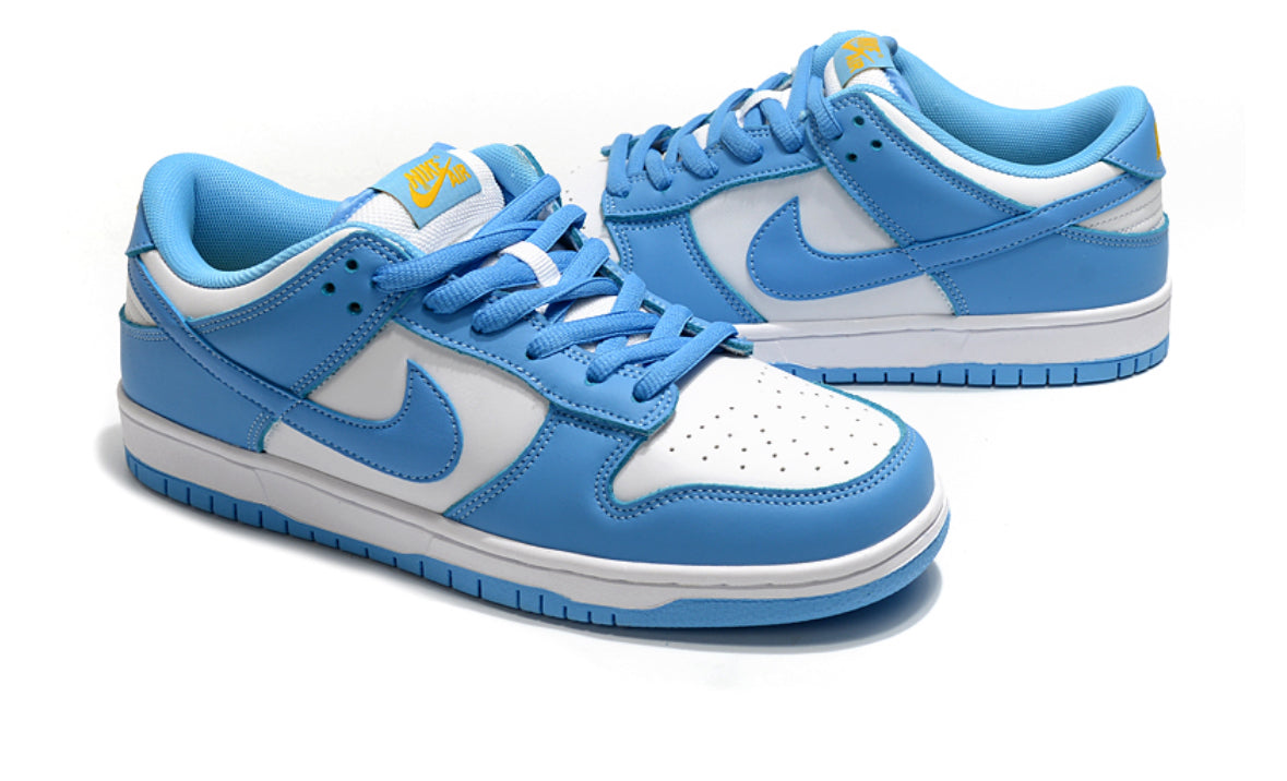 Dunk Low ‘University Blue’