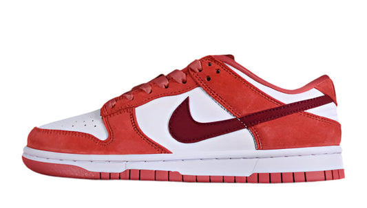 Dunk Low ‘Valentines Day’