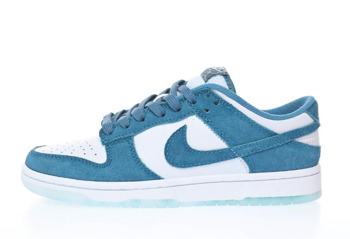 Dunk Low ‘Ocean’