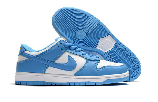 Dunk Low ‘University Blue’