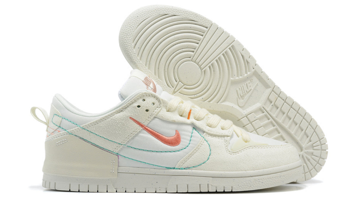 Dunk Low ‘Pale Ivory’