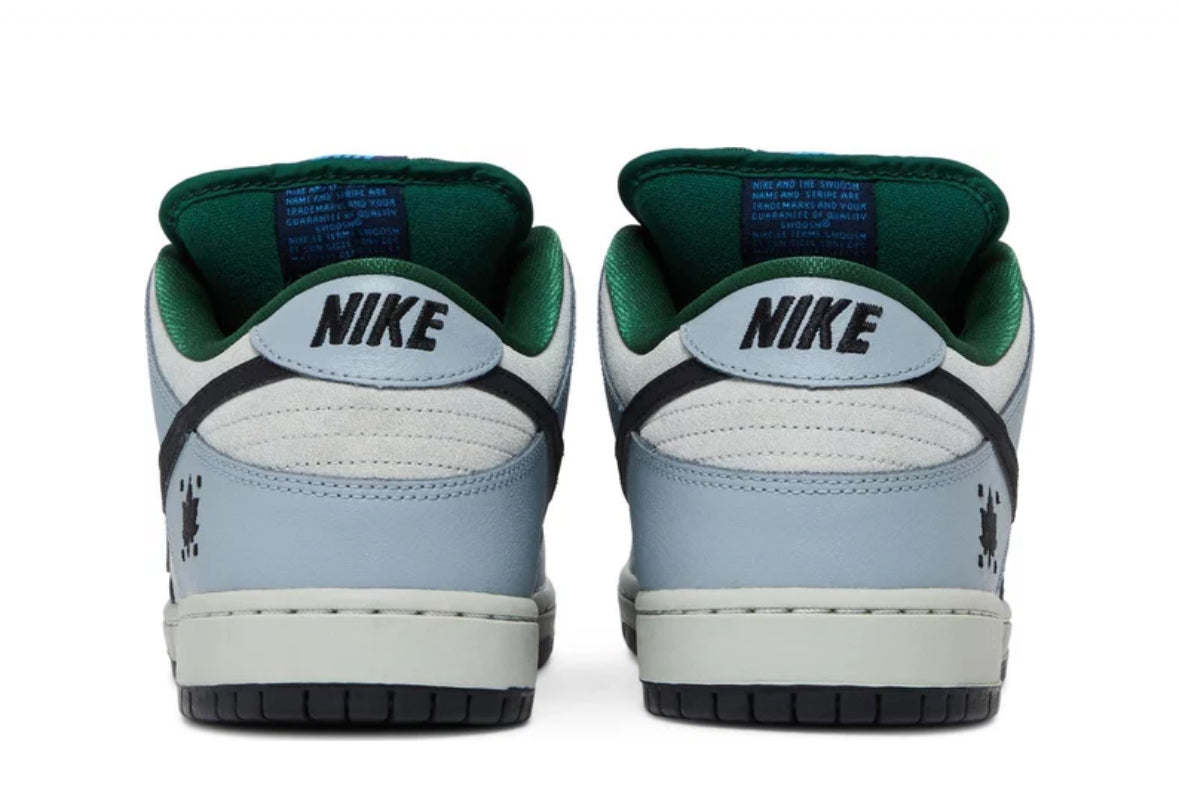 Dunk Low ‘Maple Leaf’