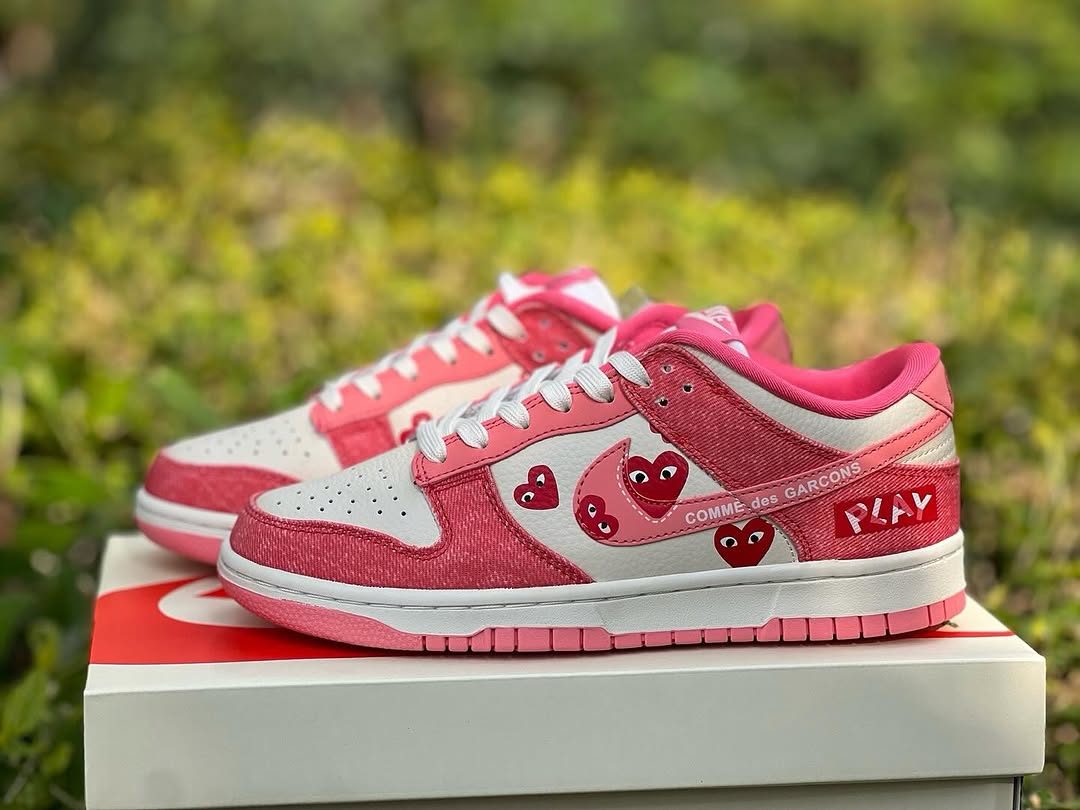 Dunk Low «Play Limited »