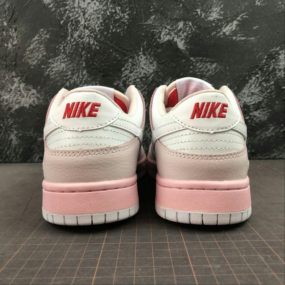 Nike Sb Dunk Low ‘Pink Pigeon x Staple’