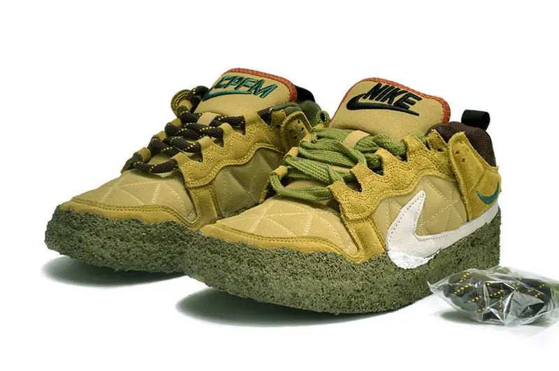 Dunk Low SB x CPFM ‘Cactus Plant Flea Market’