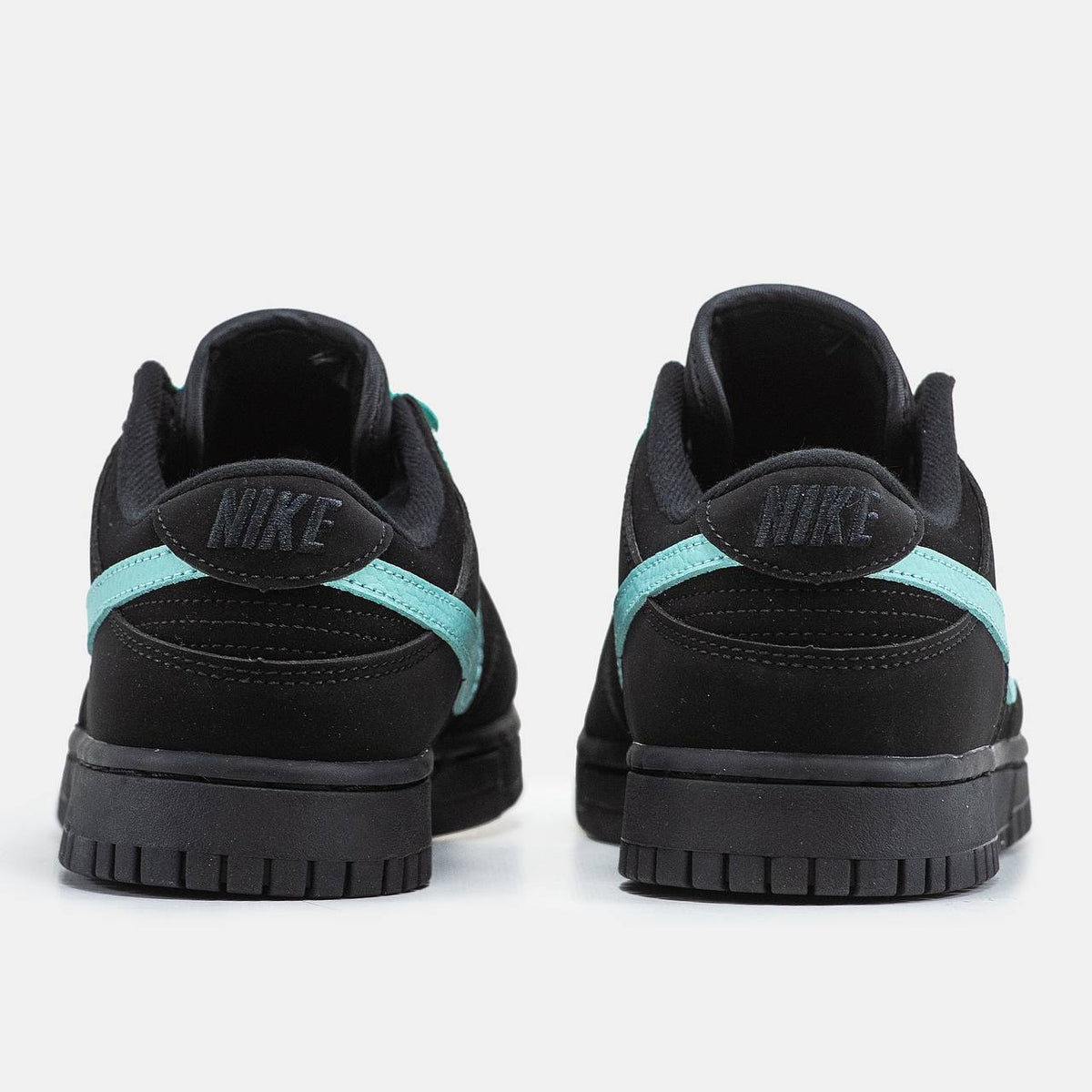 Dunk Low ‘Unlocked by You
Tiffany & Co’