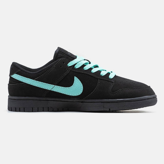 Dunk Low ‘Unlocked by You
Tiffany & Co’