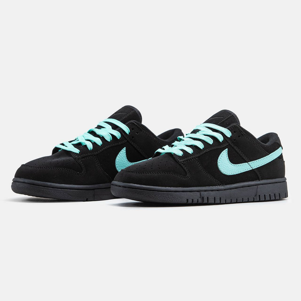 Dunk Low ‘Unlocked by You
Tiffany & Co’