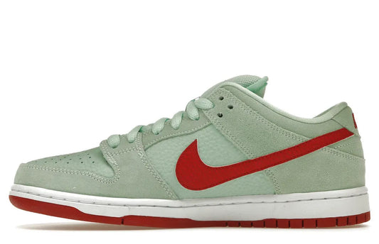 Dunk Low ‘Medium Mint Gym Red’