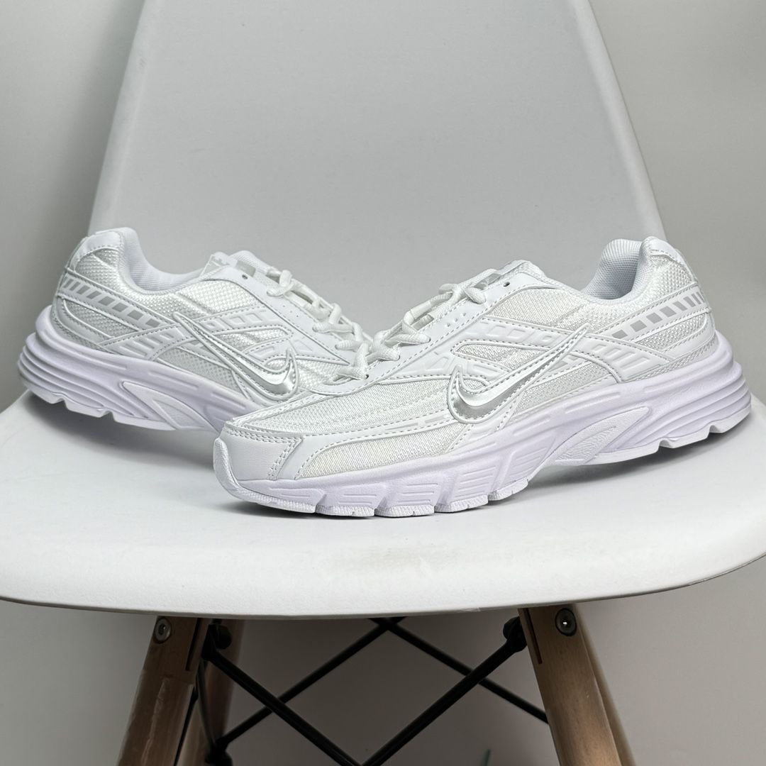 Nike Initiator Running White / Rope Laces