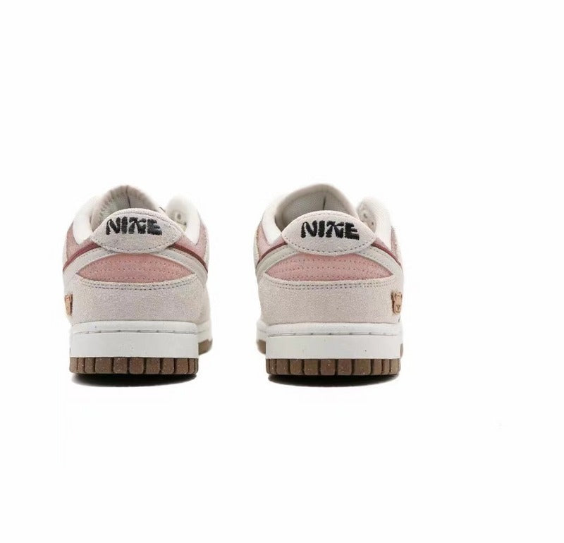 Dunk Low ‘85 Double Swoosh’