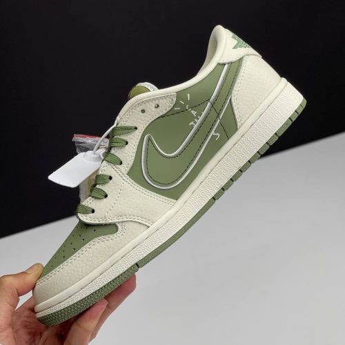 AIR JORDAN 1 LOW TRAVIS SCOTT X GUCCI